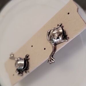 925 Silver Frog Earrings With Green Eyes